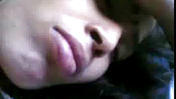 Seksi milf Demi Delia mengajar fucking