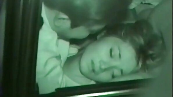 Cute berekor kunci Katerina Kay mendapat kacau dengan kondom
